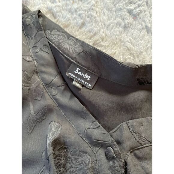 Bardot chiffon off the shoulder blouse size 4 - Picture 8 of 8